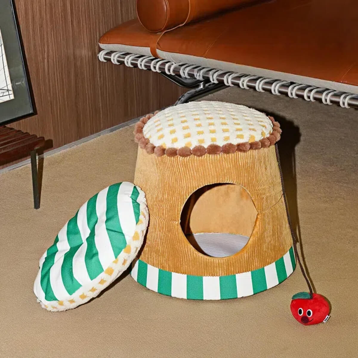 Apple Pie Foldable Pet House
