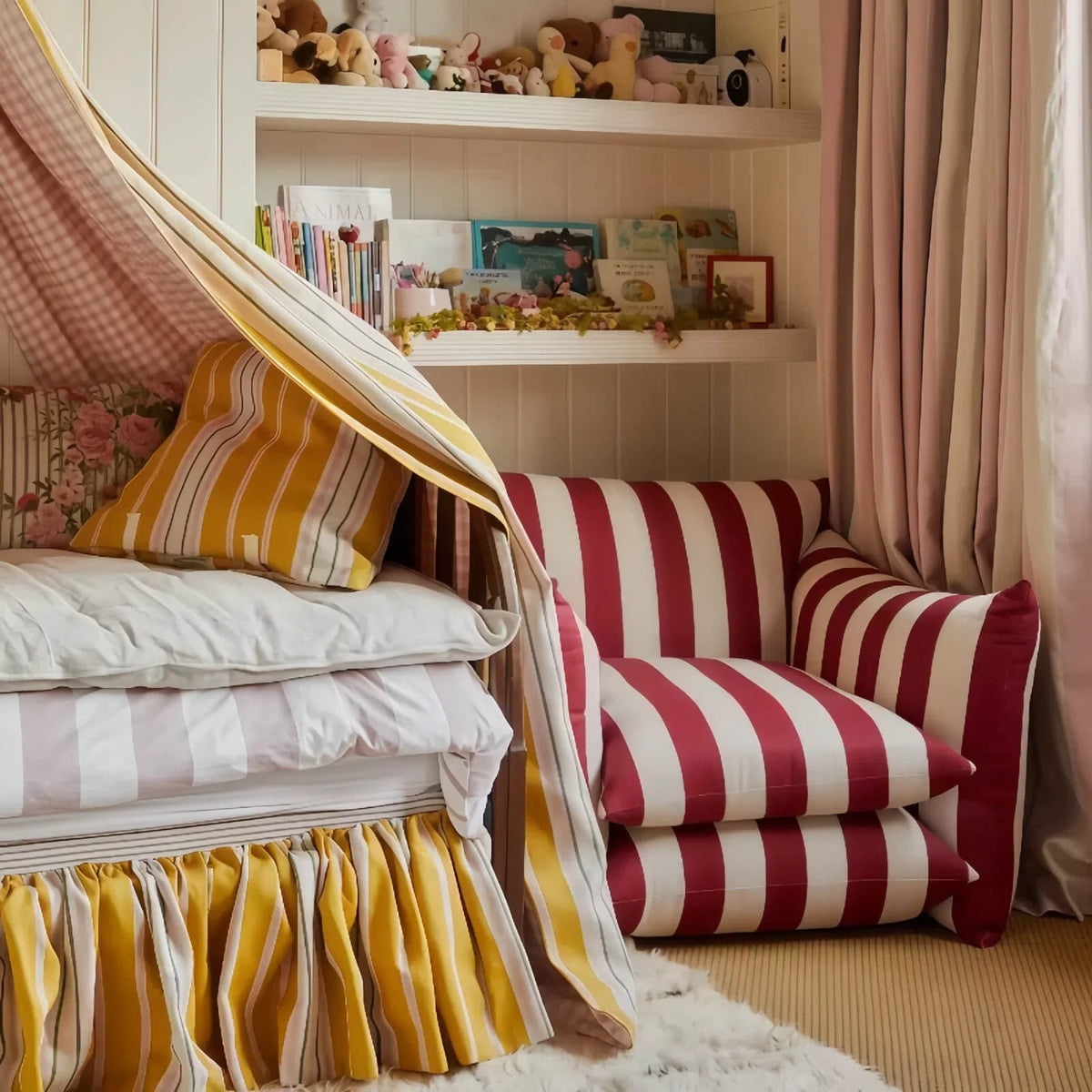 Retro Stripes Sofa (Multiple Colors)