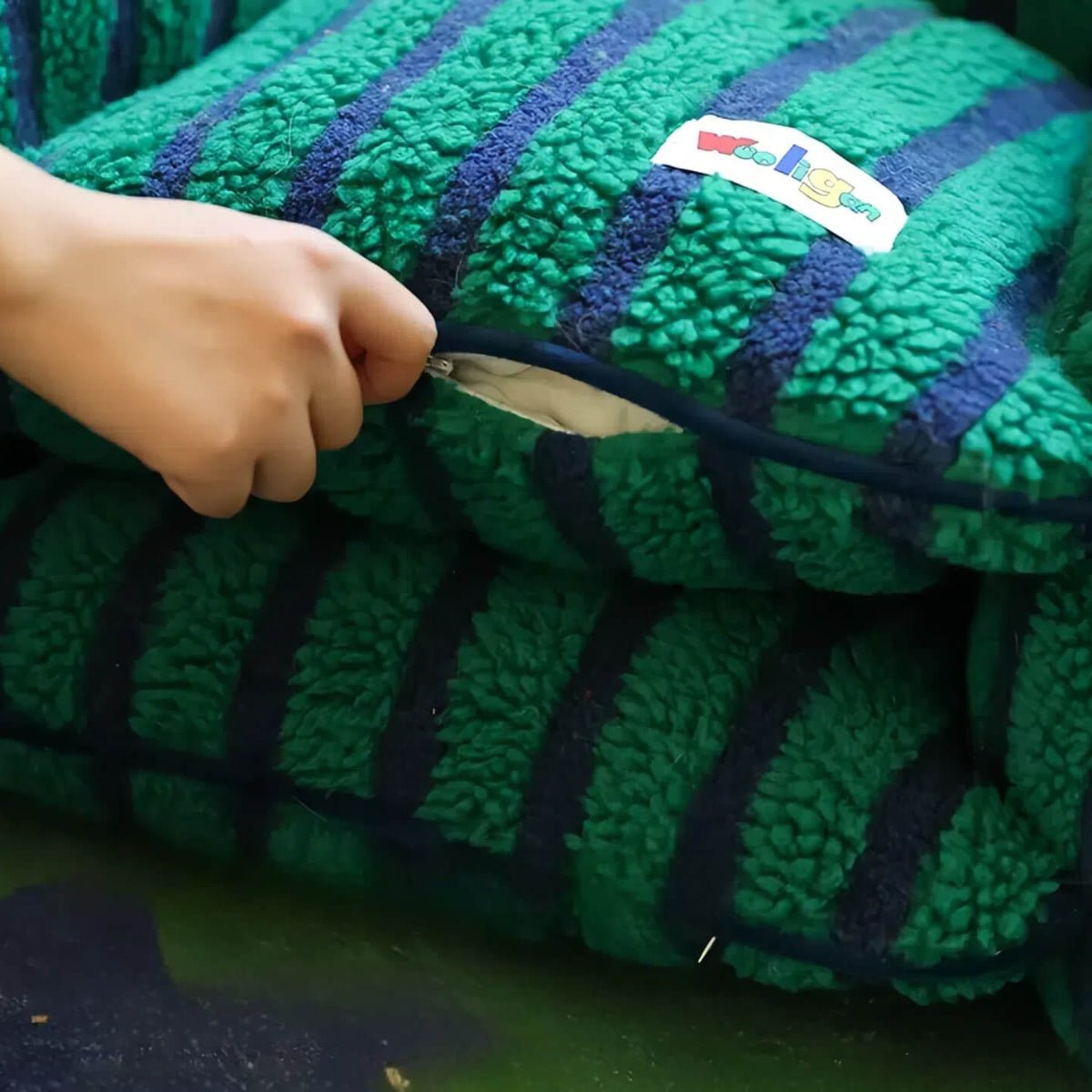 Dopamine Stripe Pet Sofa