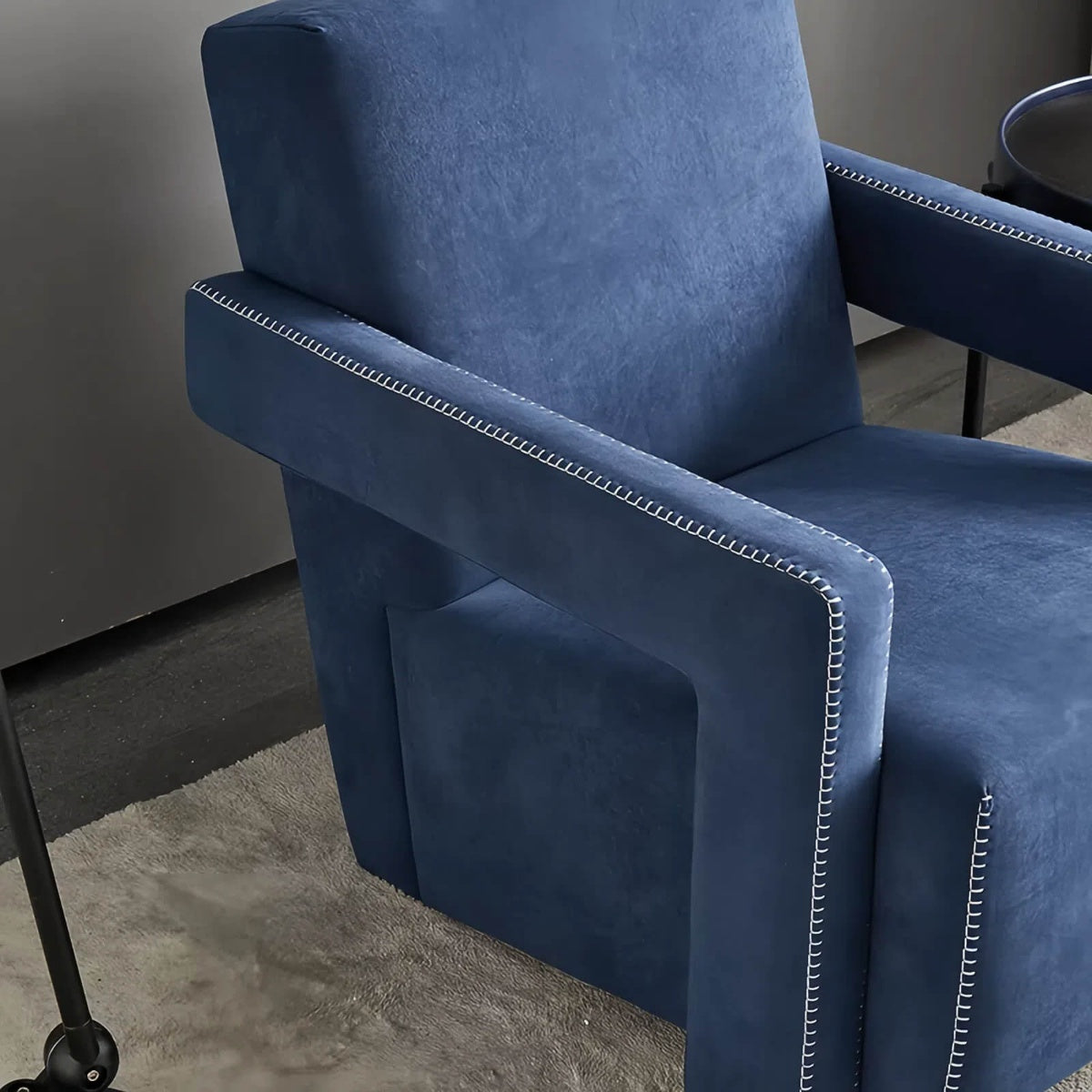 Utrelle Armchair (Multiple Colors)