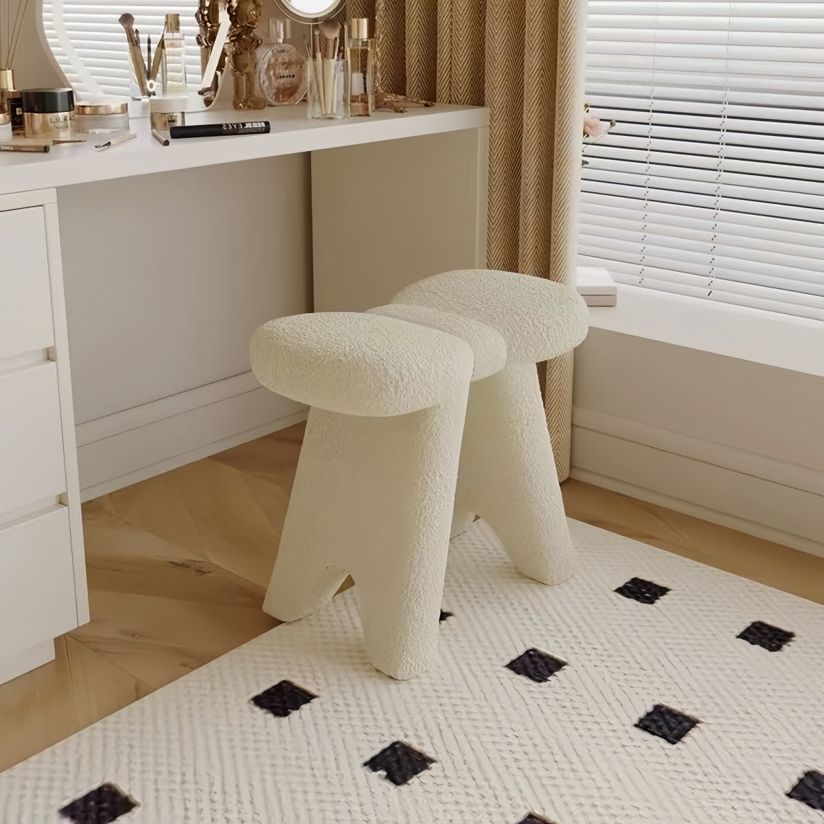 Creamy Velvet Bow Stool