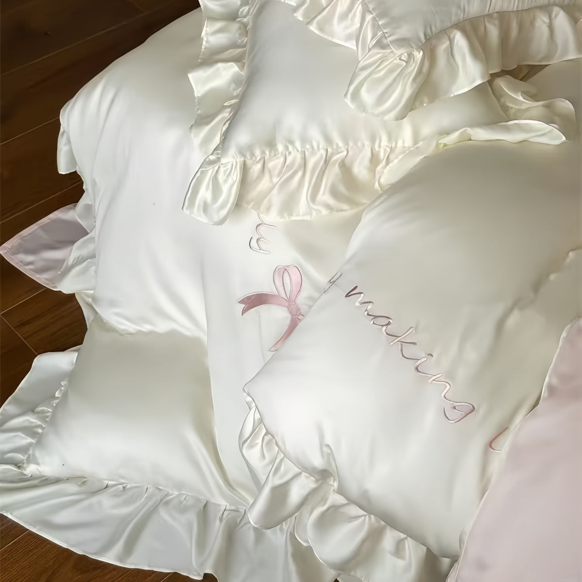 Cream Silk Bedding Set