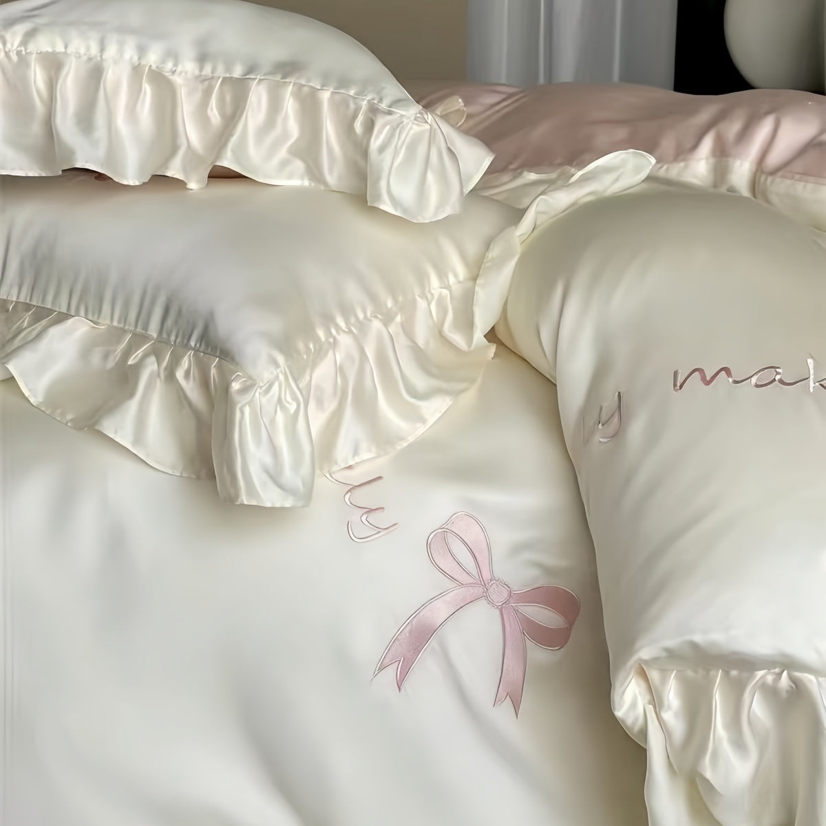 Cream Silk Bedding Set