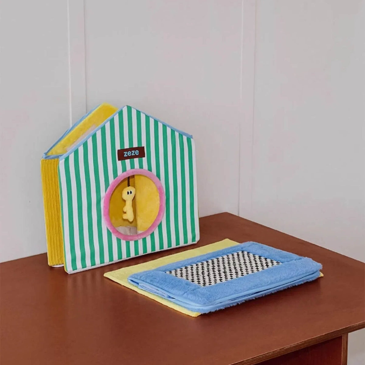 ColorPop Foldable Pet Den