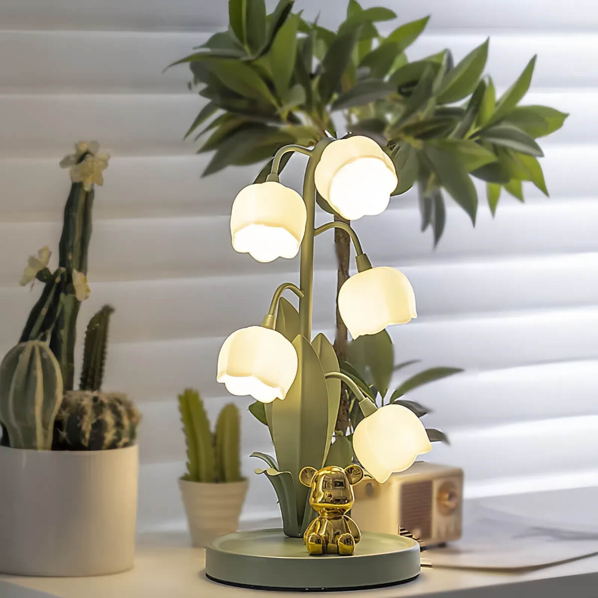 Lily-of-the-valley Lamp