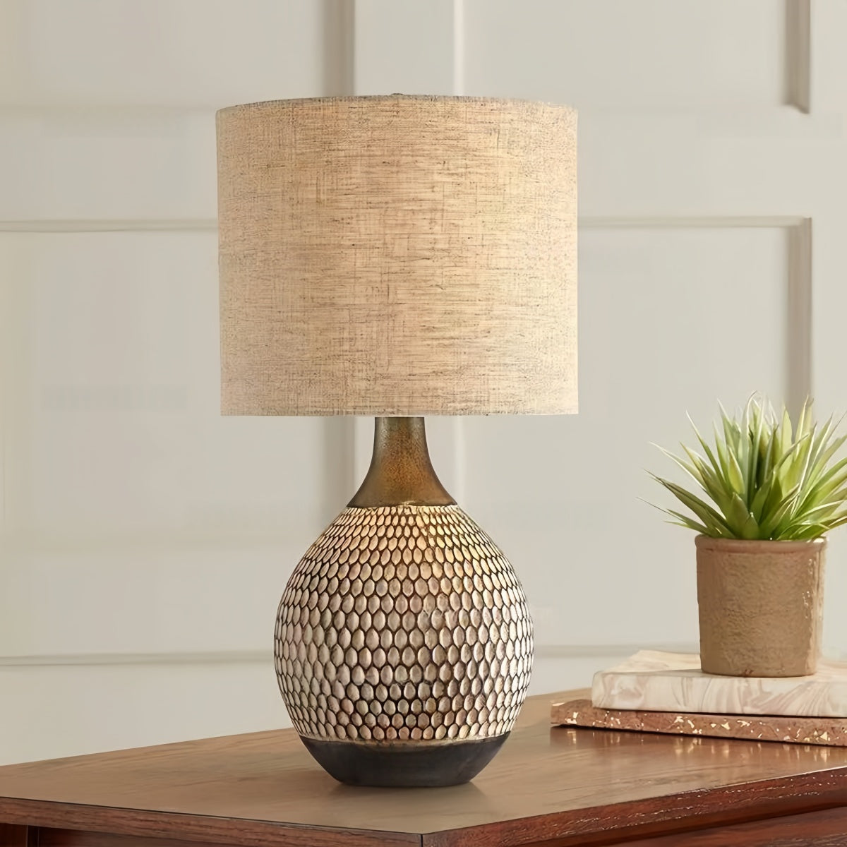 Stone Aura Lamp