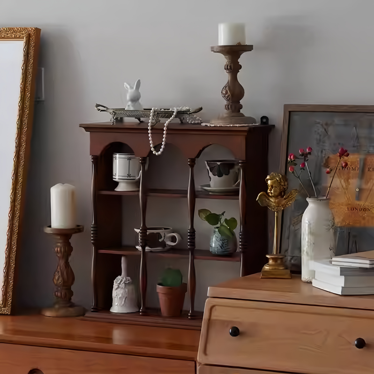 Roman Arch Vintage Solid Wood Wall-Mounted Mug Rack