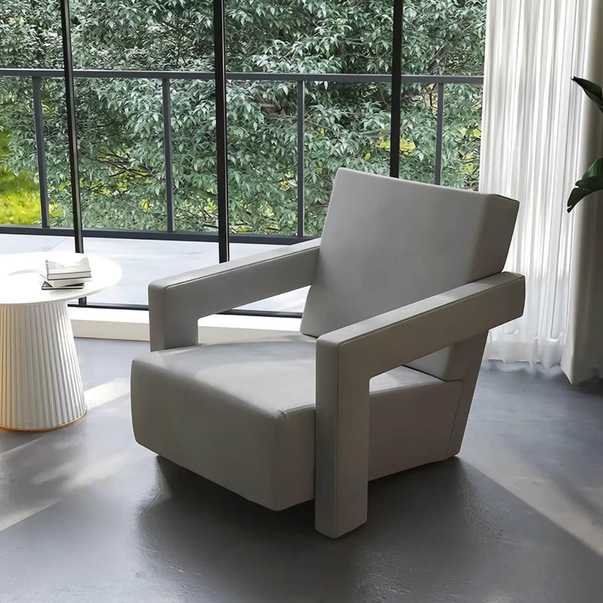 Utrelle Armchair (Multiple Colors)