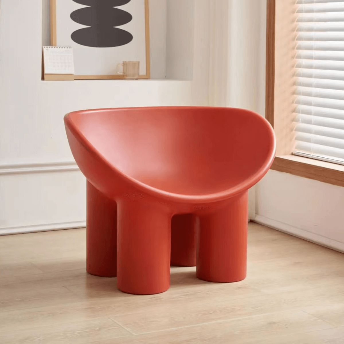 Tubby Lounge Chair (plastic)