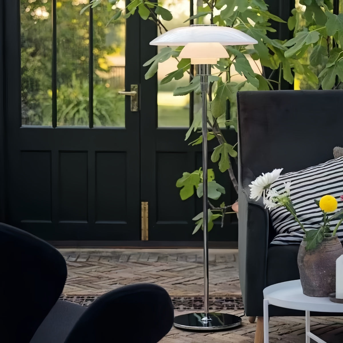 Echo Arc Lamp