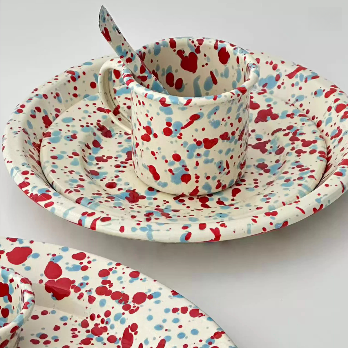 dopamine color dinnerware set for creative table styling