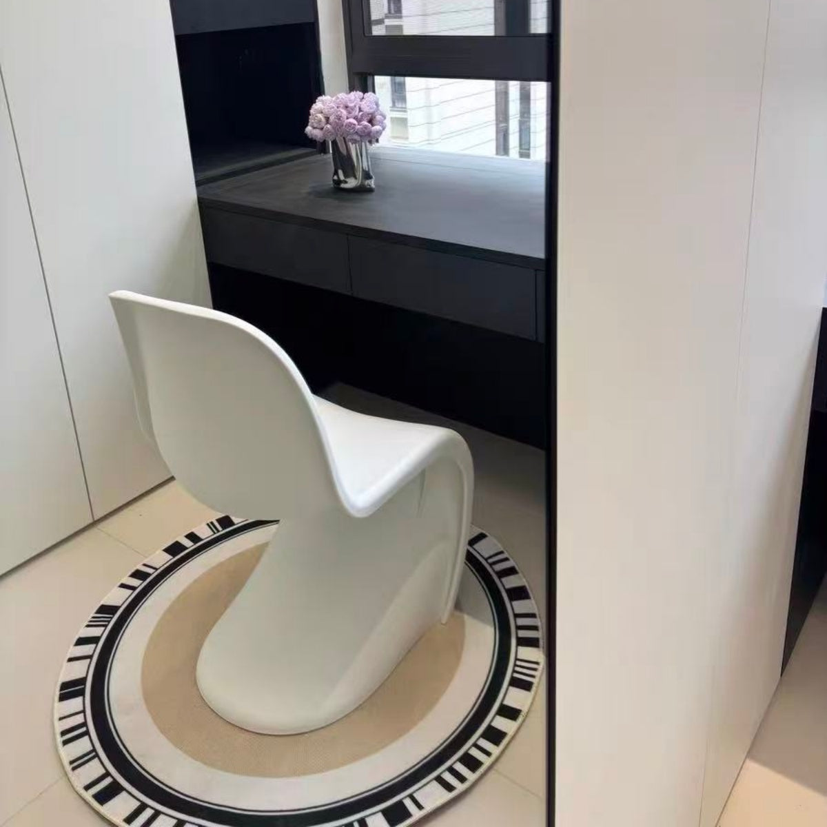 Lumea Transparent Chair