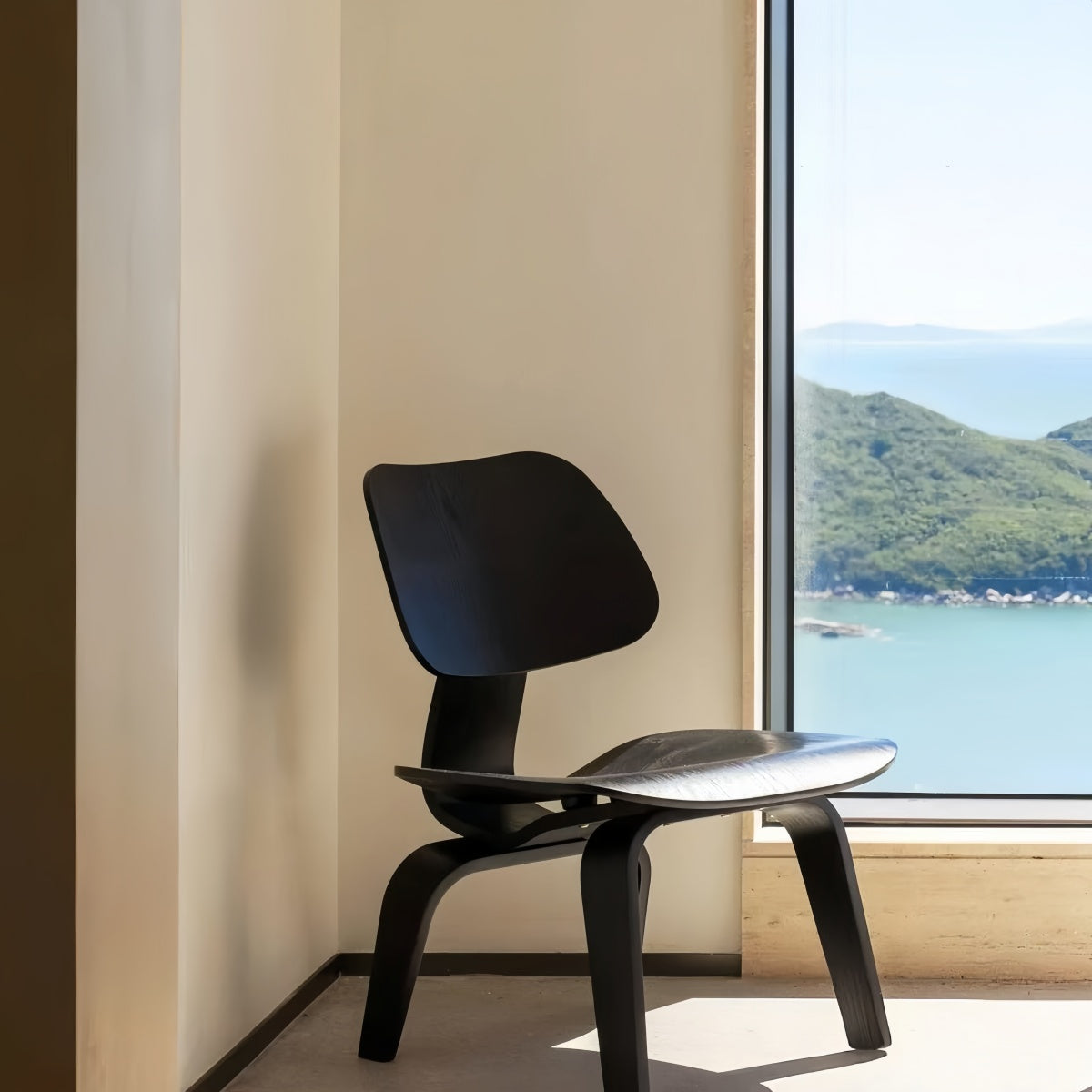 Ply Lounge Chair