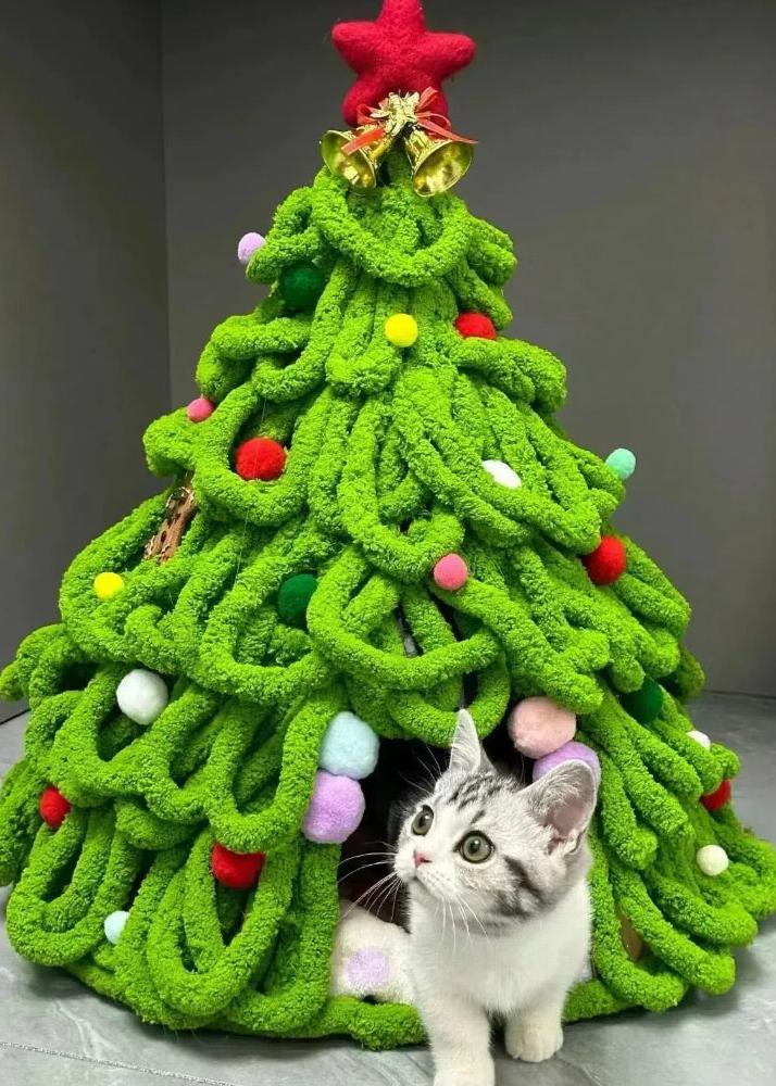 DIY Christmas Cat Cave (Materials and Instruction included)