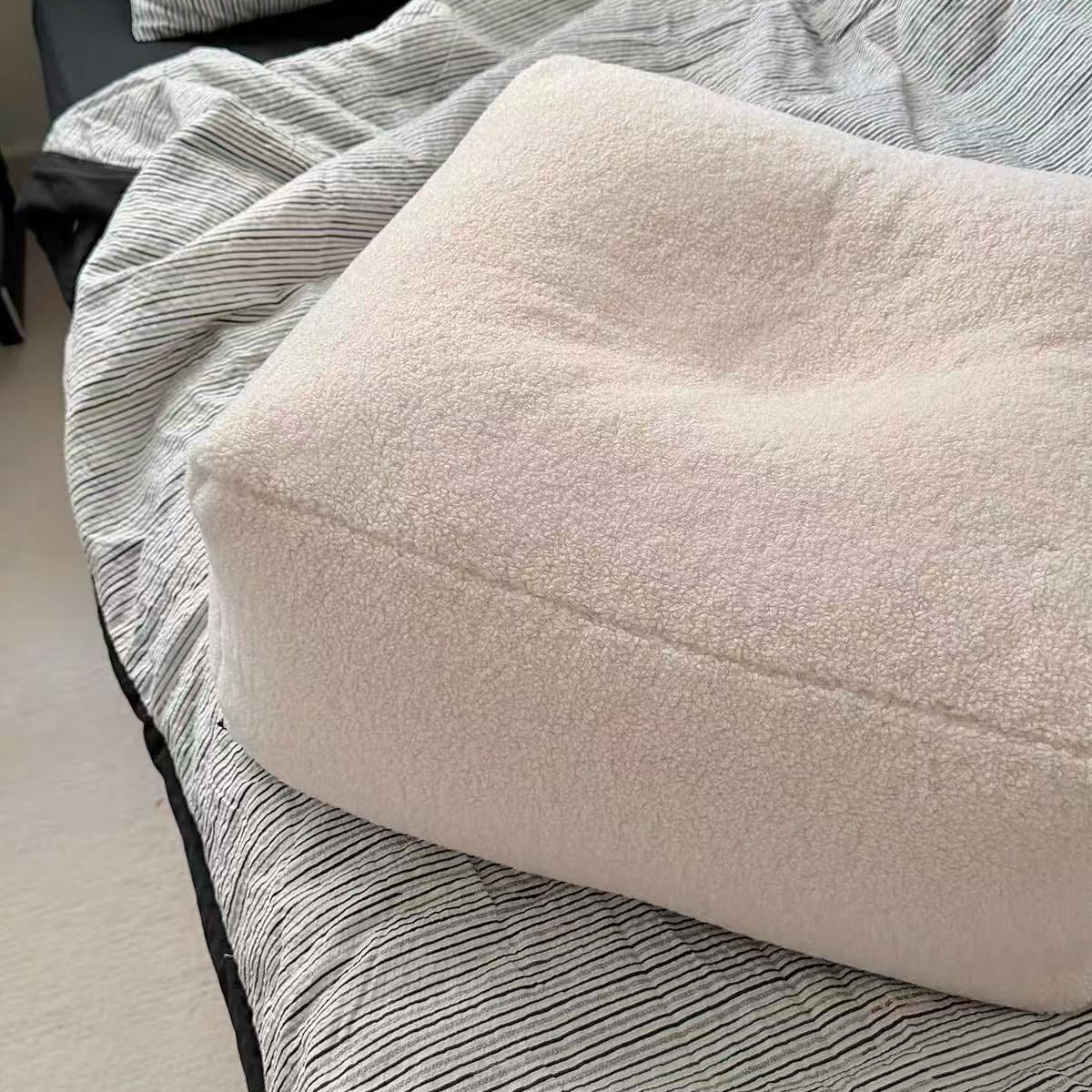 CloudNest Sherpa Floor Lounge Chair