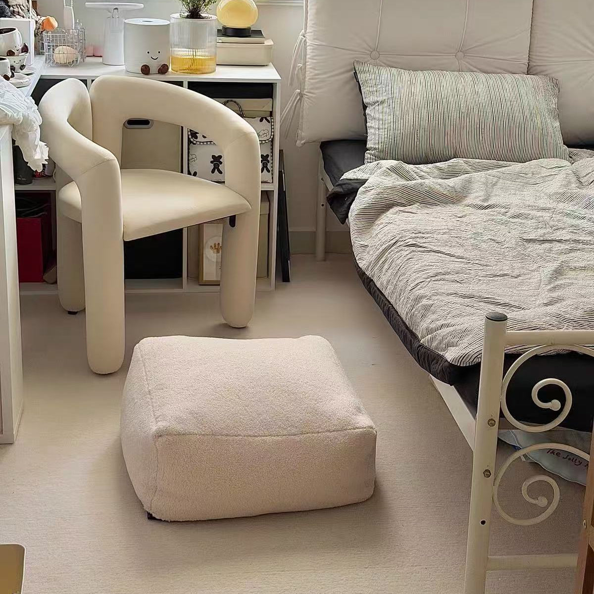 CloudNest Sherpa Floor Lounge Chair