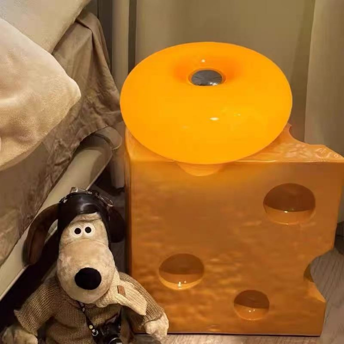 LumaLoop Touch Lamp