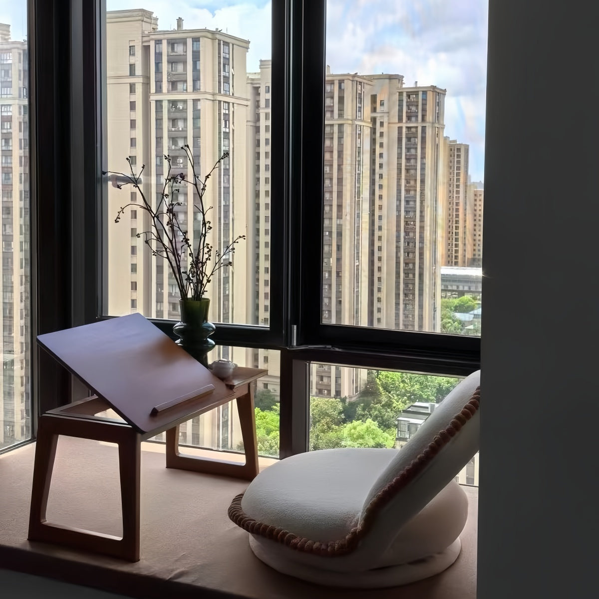 SoftSprout Reading Chair