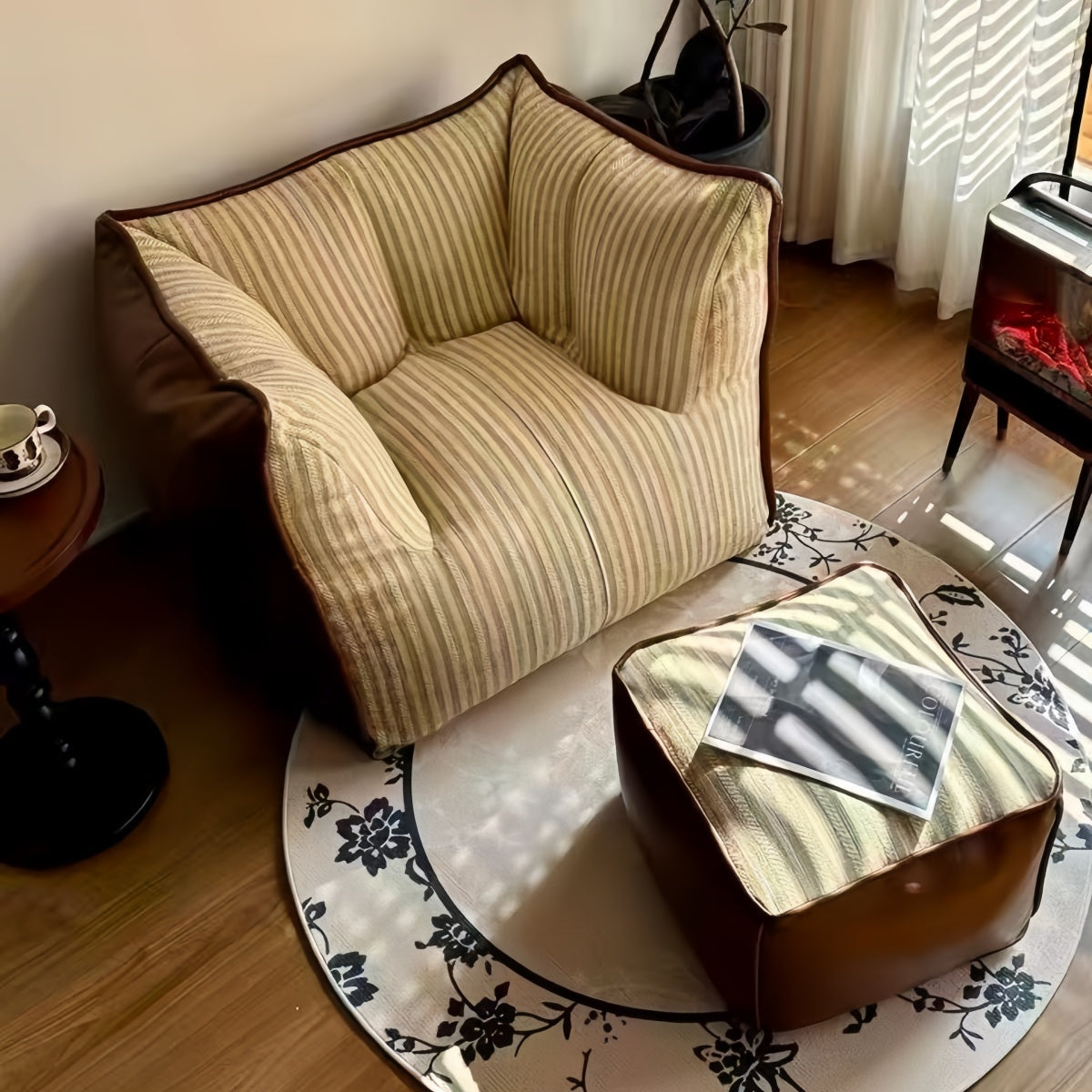 Lune Lounge Chair
