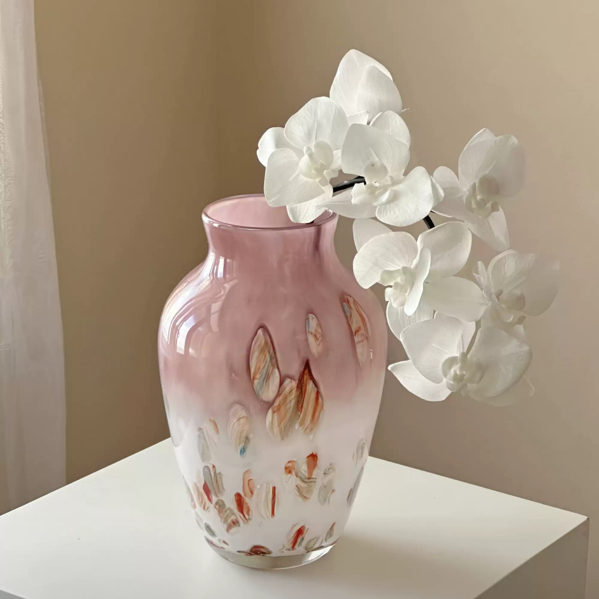 soft tone glass vase for flower arrangement styling