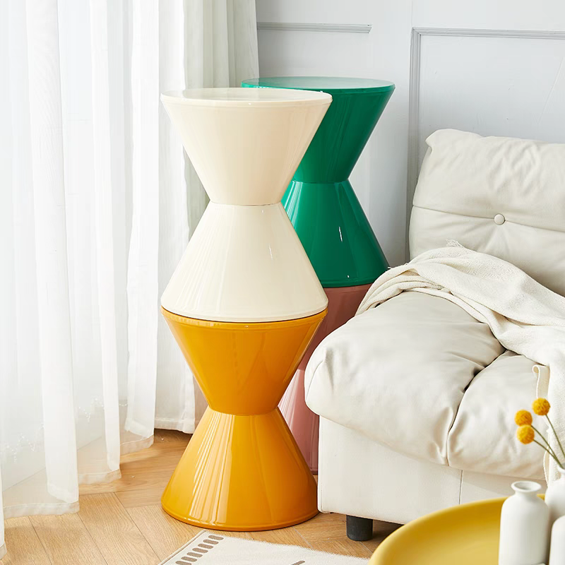 Hourglass Charm Coffee Stand